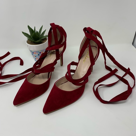 Lulus Shoes - NEW Lulu's heels